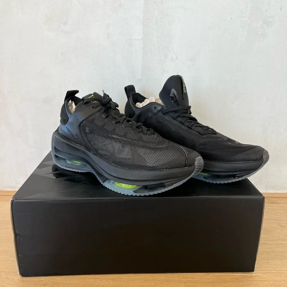 NIKE • NIB Nike Double Stacked black sneaker size 12 - Picture 2 of 9